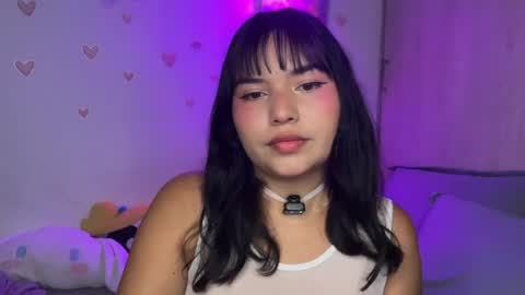 Snapshot of lilly_kinky chatting on May 12, 2:08 am Lilly online show from May 12, 2:08 am