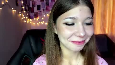 Snapshot of lilly_lilithh chatting on June 25, 3:06 am Lilith online show from June 25, 3:06 am