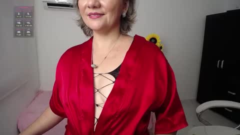 Lilly online show from December 27, 12:12 pm