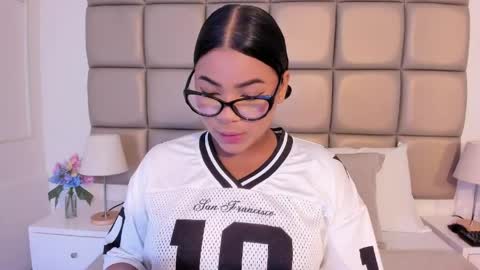 Lilly  online show from April 25, 3:31 am