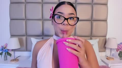 Lilly  online show from April 26, 3:04 am