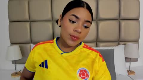 Snapshot of lilly_williamss chatting on June 12, 4:11 am Lilly online show from June 12, 4:11 am