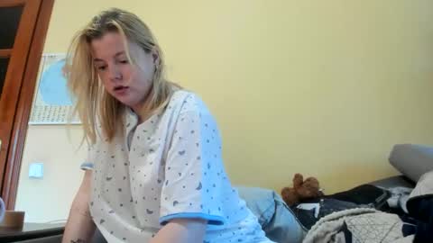 Lilly Depp online show from October 21, 12:17 pm