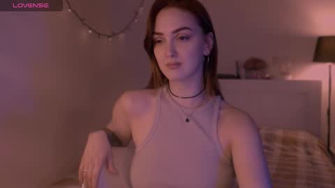 LillyFarey online show from September 23, 8:23 pm