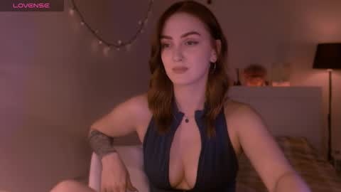 LillyFarey online show from September 25, 4:32 pm