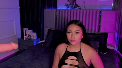 Lilly Ortiz online show from December 15, 7:57 am