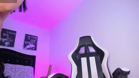 Lilly online show from October 20, 1:22 pm