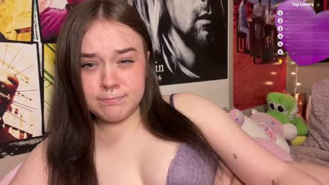 Snapshot of lillyriverss chatting on February 9, 12:06 am Lilly online show from February 9, 12:06 am