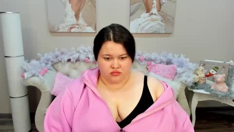 LiloLewins online show from January 9, 9:59 am