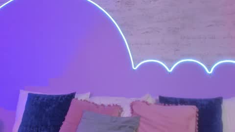 Lilou online show from October 19, 1:01 pm