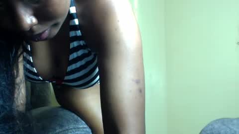 lilpretty16 online show from June 17, 2:40 pm