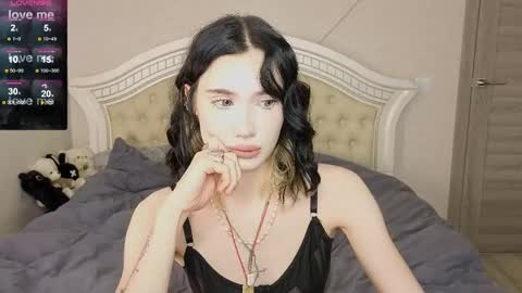 Jesse and Grace online show from May 24, 5:34 am