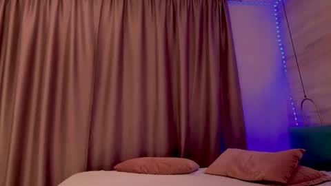 Snapshot of lilraif chatting on October 29, 10:11 pm Lil online show from October 29, 10:11 pm