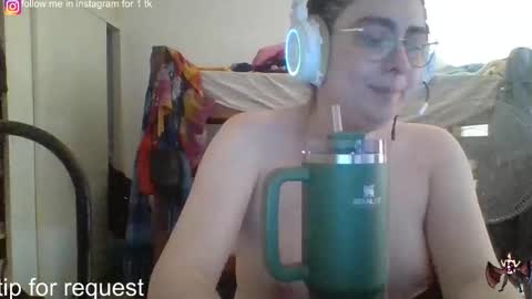 Snapshot of lilsuccubusvicky chatting on January 30, 5:39 pm lilsuccubusvicky online show from January 30, 5:39 pm