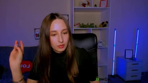 lilu_pink online show from October 7, 2:03 pm