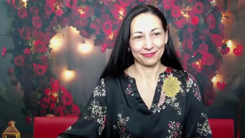 lilugrants online show from February 5, 2:19 am