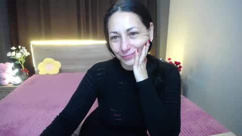 lilugrants online show from November 12, 7:57 pm