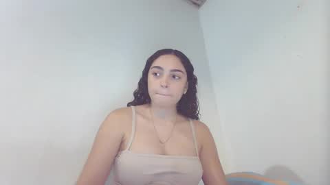 lily_anal_squirt online show from September 25, 10:35 pm