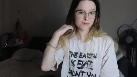 lily_and_jake online show from November 21, 7:07 am