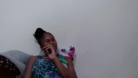 lily_cruise online show from October 4, 9:51 am