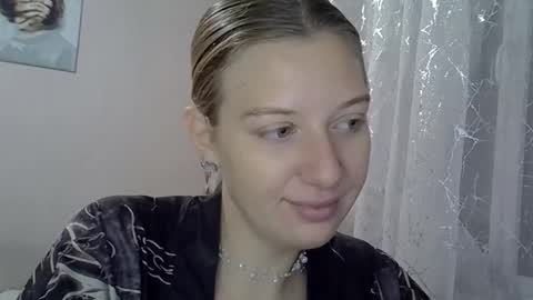 lily_ember online show from October 4, 7:23 pm