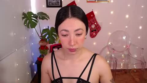 just lily online show from December 7, 10:06 pm