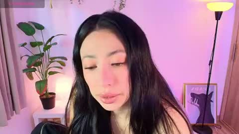Snapshot of lily_evans_ chatting on July 22, 9:50 pm just lily online show from July 22, 9:50 pm