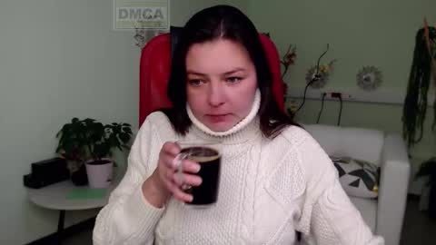 Lily online show from October 28, 7:01 am