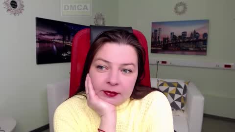 Lily online show from February 12, 6:30 am