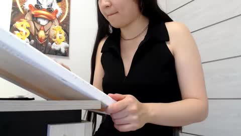 Snapshot of lily_litle chatting on December 4, 10:08 pm Lily Litle online show from December 4, 10:08 pm