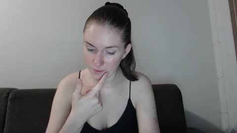 lily_love_x online show from November 20, 4:01 am