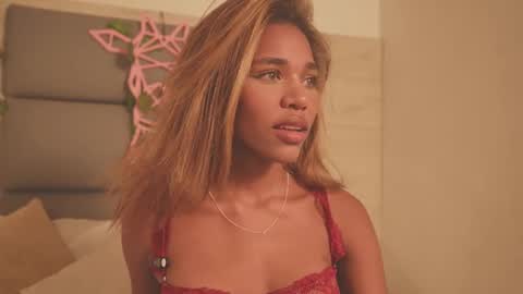 Lily Miiller online show from January 10, 7:59 pm