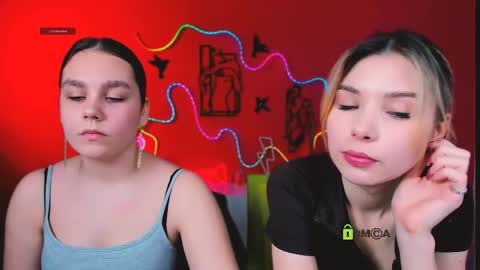 Lily online show from April 3, 11:30 am