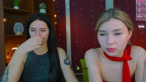 Lily online show from April 10, 6:56 pm