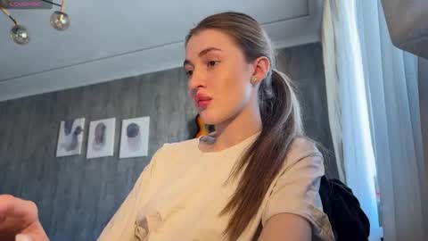 Sophie online show from October 8, 12:14 pm