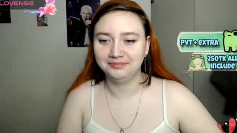Snapshot of lily_shamy chatting on January 27, 6:41 pm Alice online show from January 27, 6:41 pm
