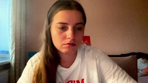 Snapshot of lily_smily chatting on February 2, 11:08 am Lily online show from February 2, 11:08 am