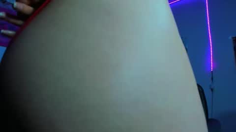 lily_stone04 online show from December 2, 6:52 am