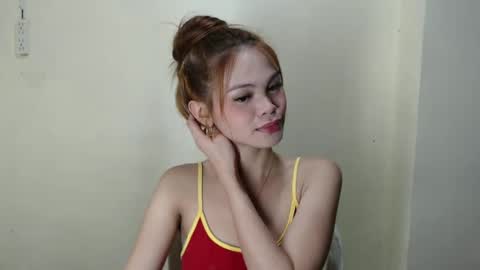 Snapshot of lily_summer23 chatting on December 12, 4:43 pm Youre pleasure Lily online show from December 12, 4:43 pm