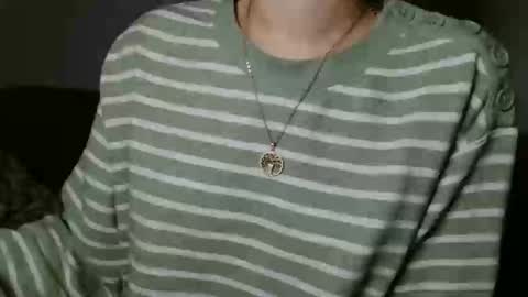 small lily online show from April 15, 5:09 pm