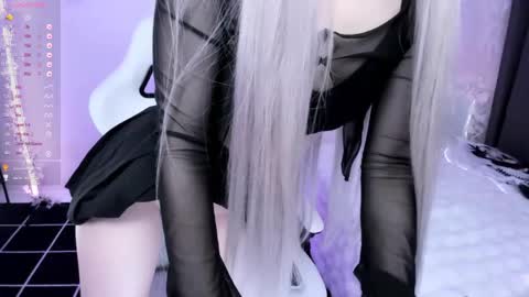 Lily online show from May 14, 1:23 am