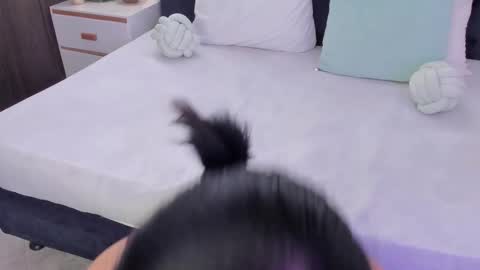 LilyWoodz online show from December 13, 7:53 pm