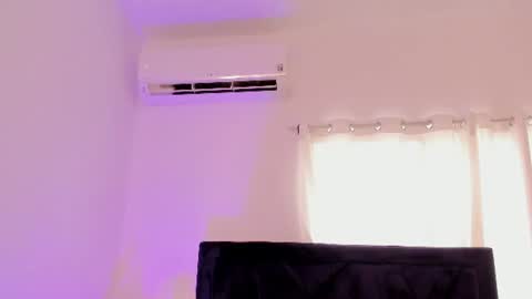 Snapshot of lily_woodz chatting on July 1, 7:13 pm LilyWoodz online show from July 1, 7:13 pm