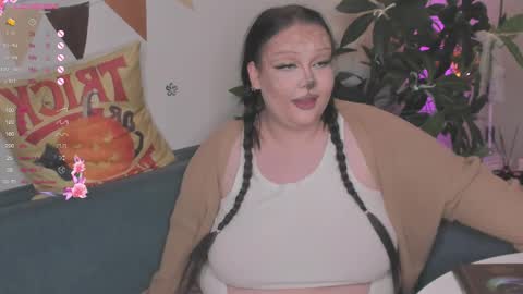 Lily online show from October 30, 4:52 pm