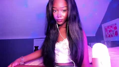 Snapshot of lilyblloom chatting on September 22, 6:04 am lilyblloom online show from September 22, 6:04 am