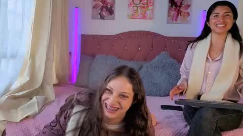 Lily online show from September 24, 1:03 pm
