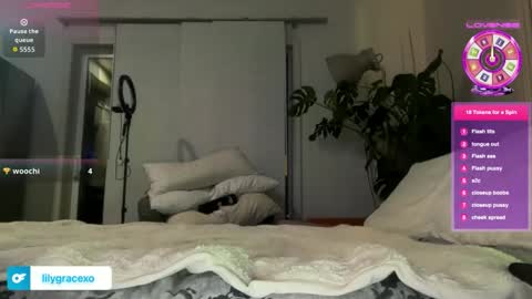 Lily Grace online show from February 17, 5:15 am