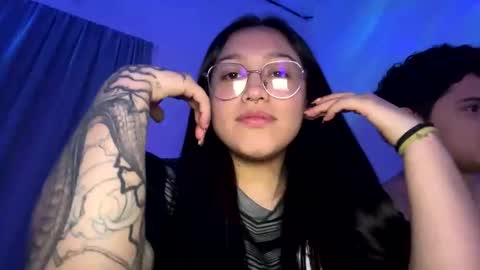 Snapshot of lilyhotson chatting on May 3, 4:29 am Lily online show from May 3, 4:29 am