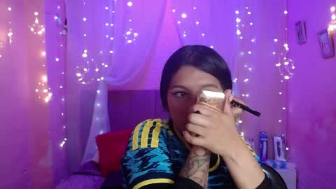 Snapshot of lilymoon_018 chatting on July 7, 2:21 pm lilymoon_018 online show from July 7, 2:21 pm