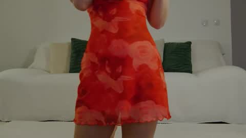 Lily online show from February 25, 10:30 pm